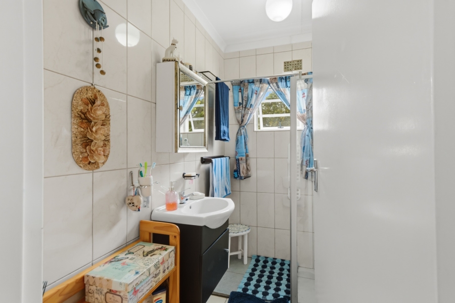 3 Bedroom Property for Sale in Whispering Pines Western Cape